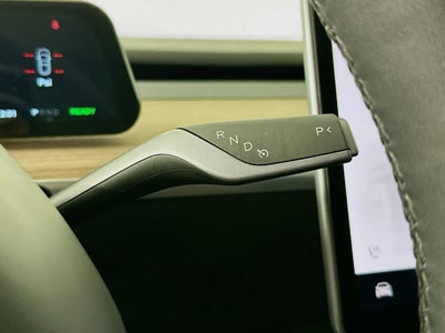 Tesla Model Y Performance 2024