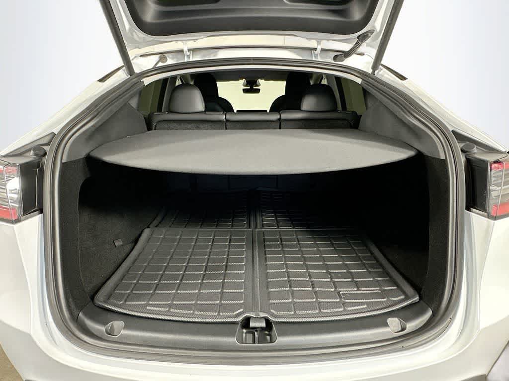 Tesla Model Y Performance 2024