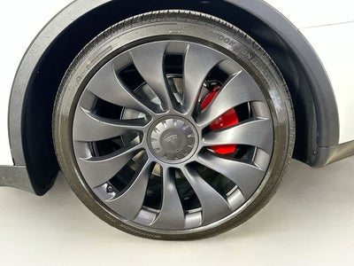 Tesla Model Y Performance 2024