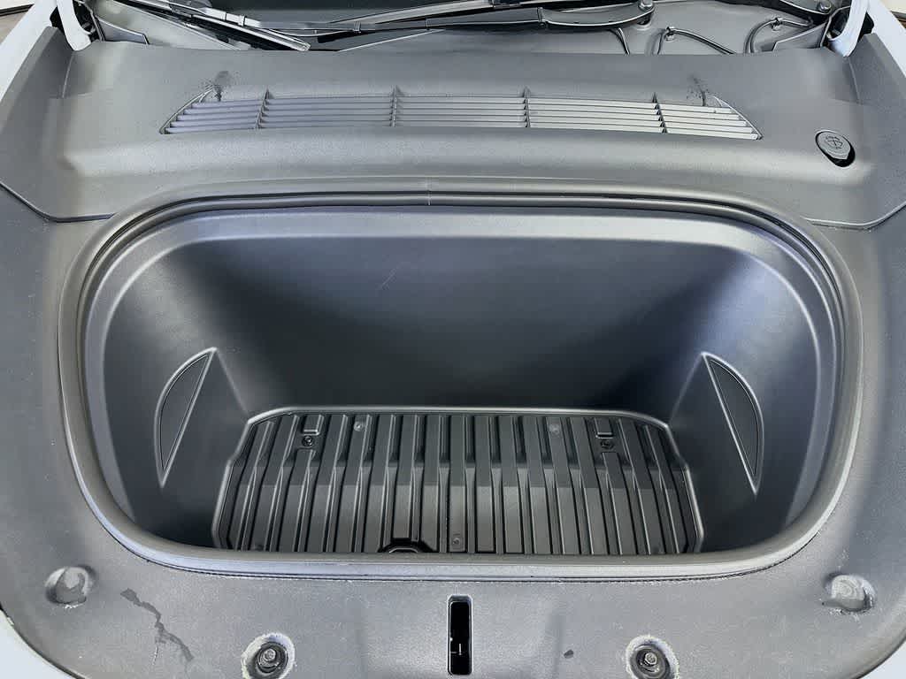 Tesla Model Y Performance 2024