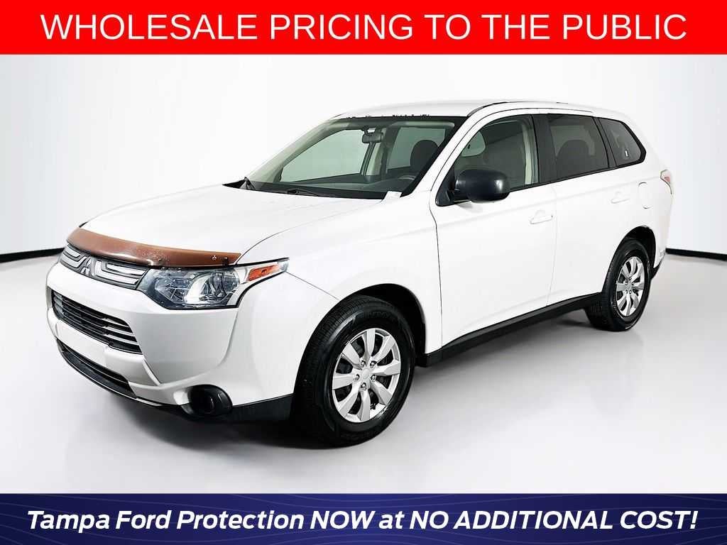 Mitsubishi Outlander ES 2014