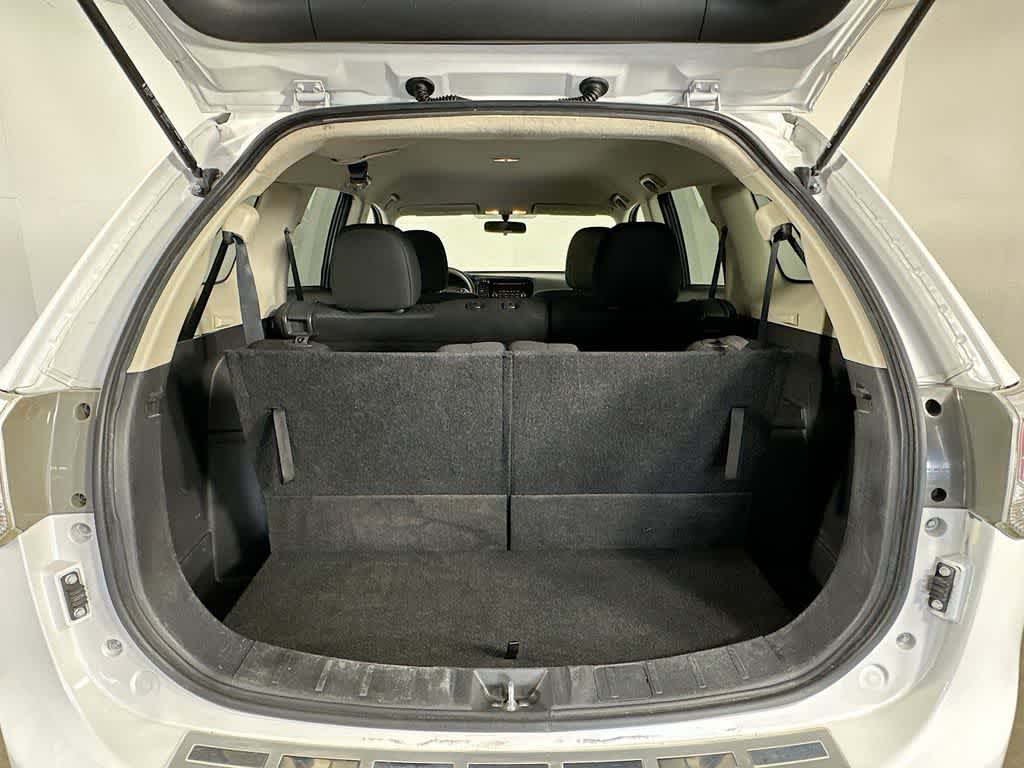 Mitsubishi Outlander ES 2014