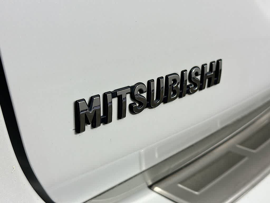 Mitsubishi Outlander ES 2014
