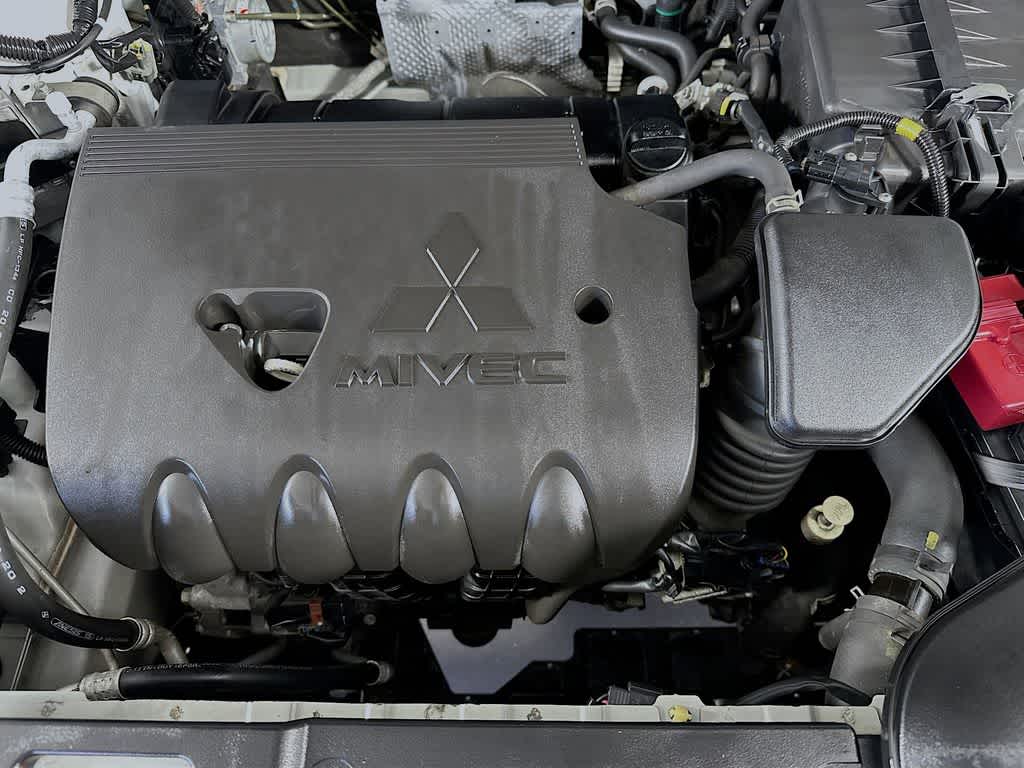 Mitsubishi Outlander ES 2014