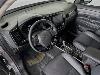 Mitsubishi Outlander SEL 2020