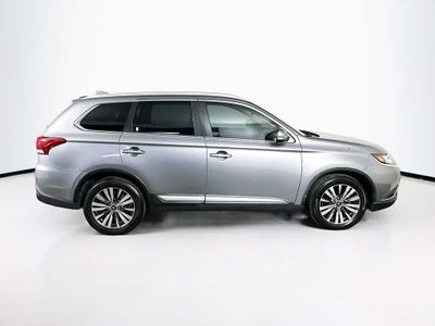 Mitsubishi Outlander SEL 2020