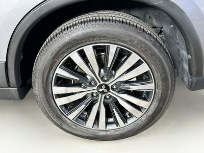Mitsubishi Outlander SEL 2020