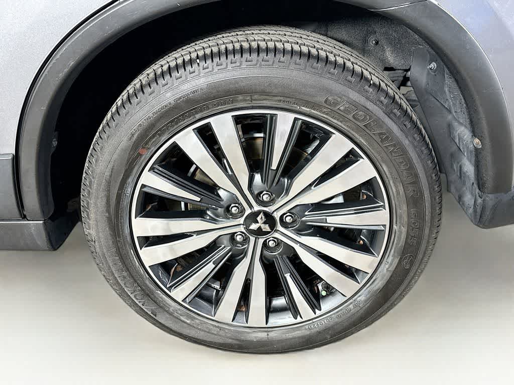 Mitsubishi Outlander SEL 2020