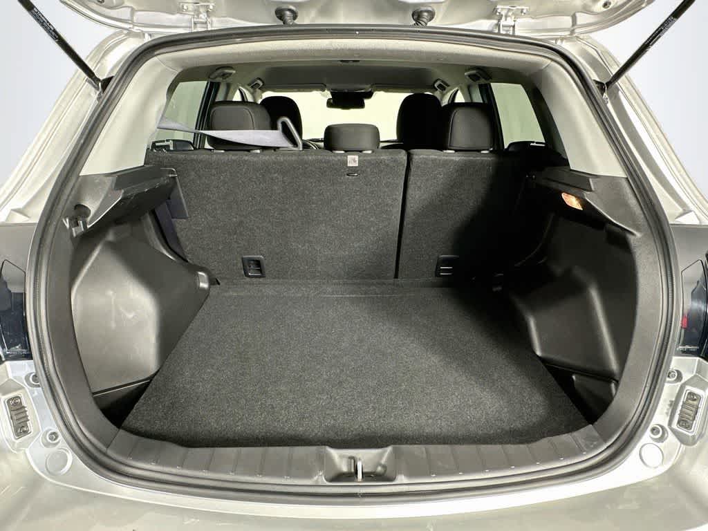 Mitsubishi Outlander Sport ES 2024