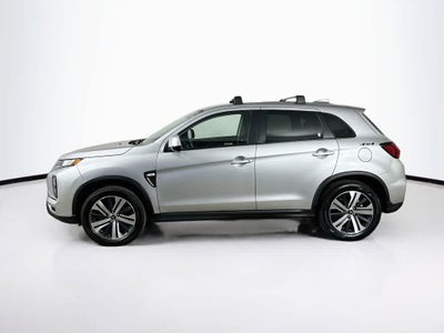 Mitsubishi Outlander Sport ES 2024