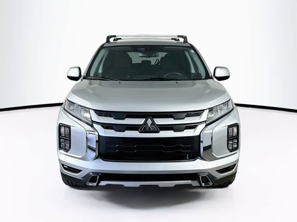 Mitsubishi Outlander Sport ES 2024
