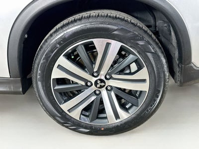 Mitsubishi Outlander Sport ES 2024
