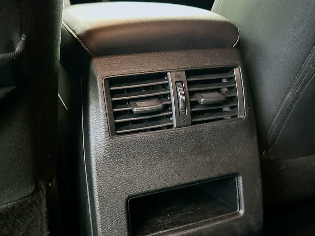 Mitsubishi Outlander ES 2024