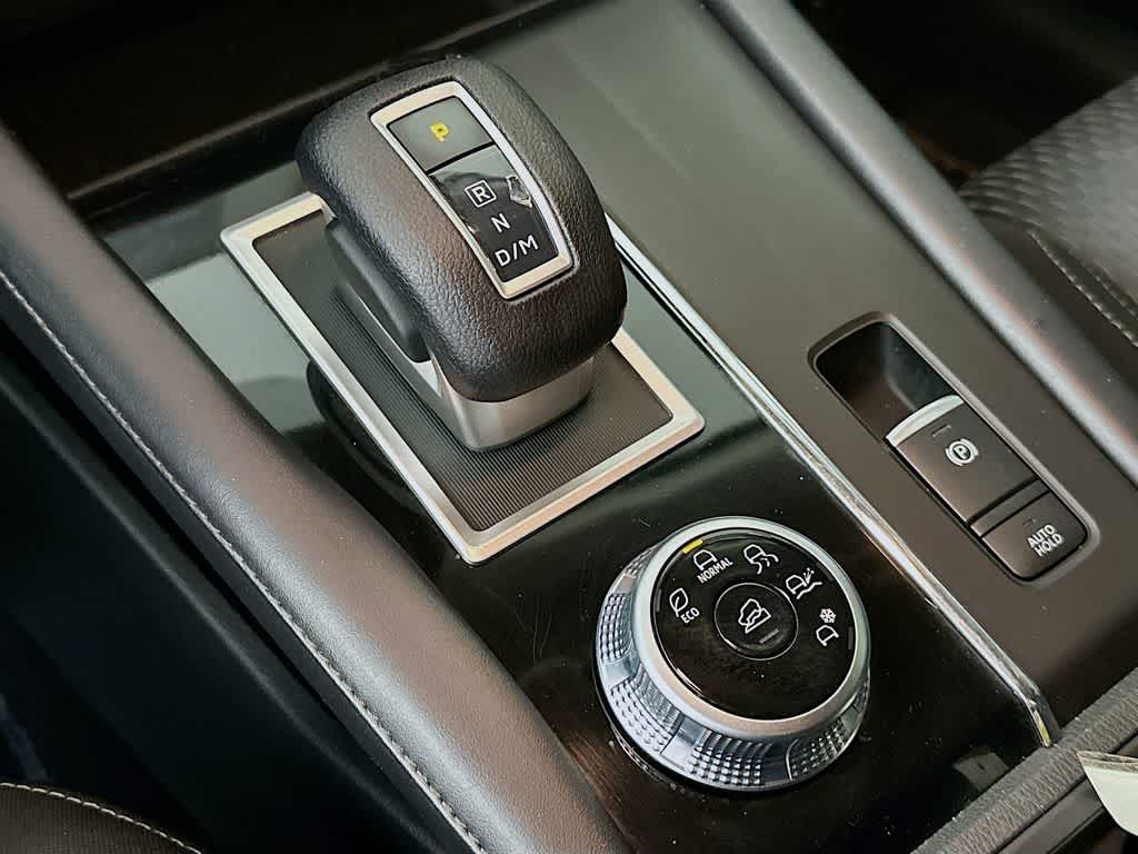 Mitsubishi Outlander ES 2024