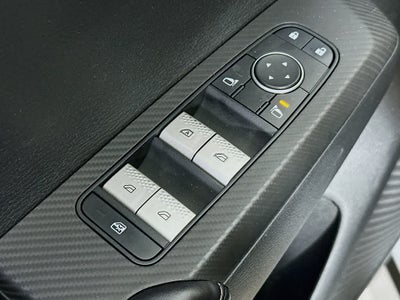 Mitsubishi Outlander ES 2024
