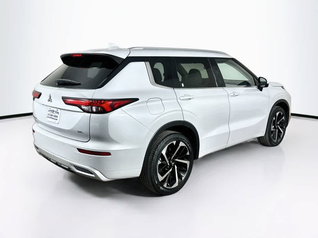 Mitsubishi Outlander SEL 2024