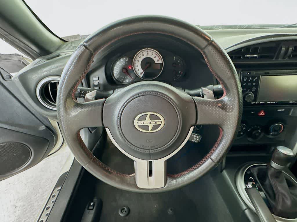 Scion FR-S Base 2013