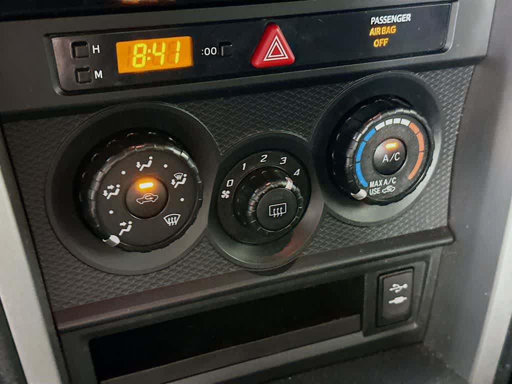 Scion FR-S Base 2013