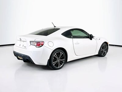 Scion FR-S Base 2013