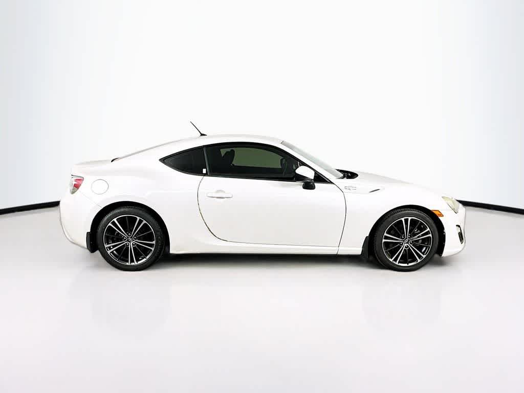 Scion FR-S Base 2013