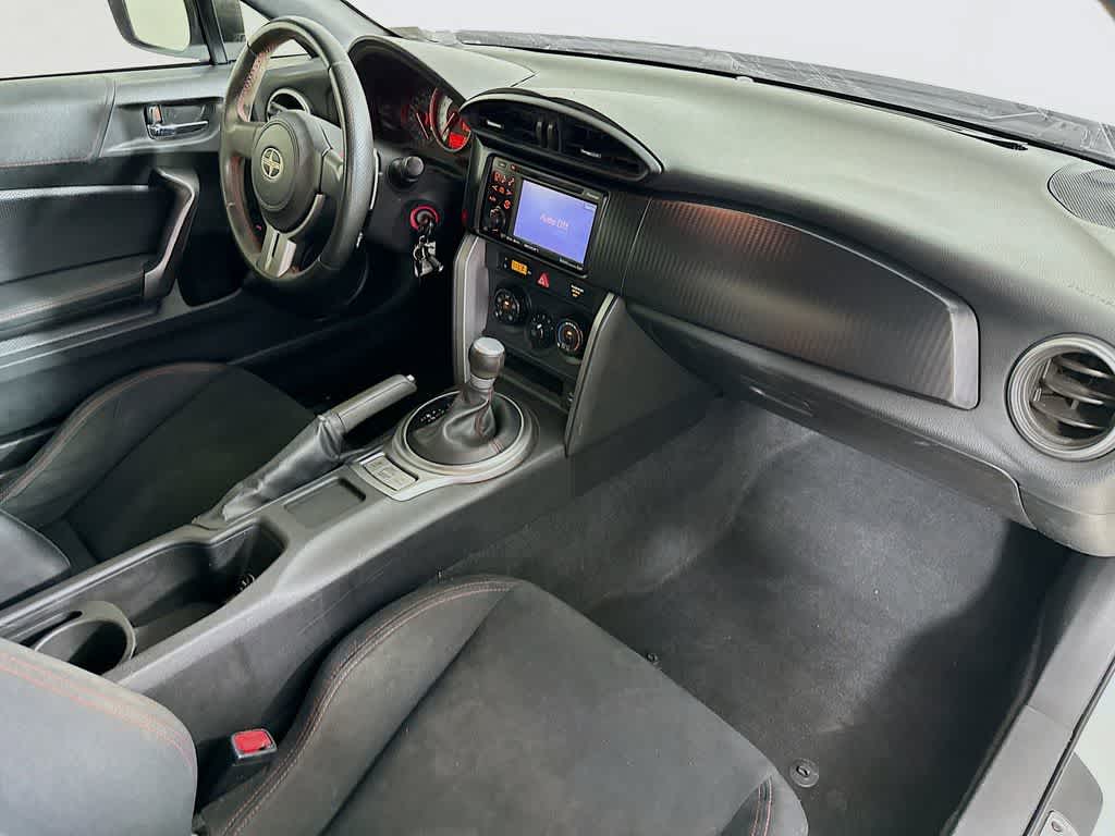 Scion FR-S Base 2013
