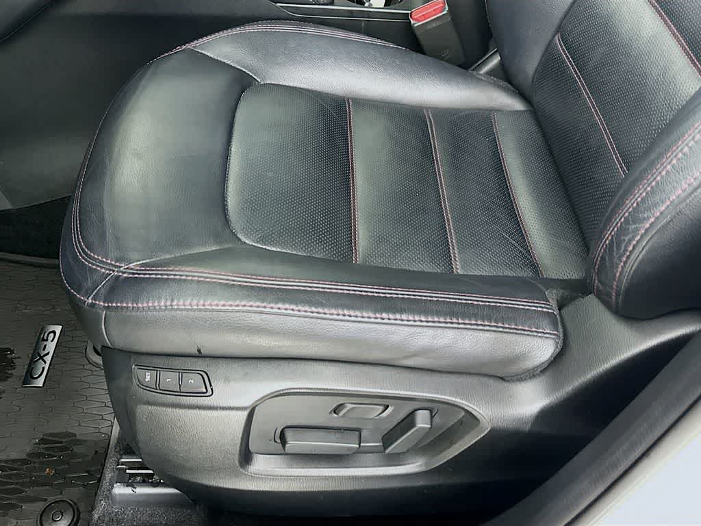 Mazda CX-5 2.5 Turbo con paquete Premium (2024)