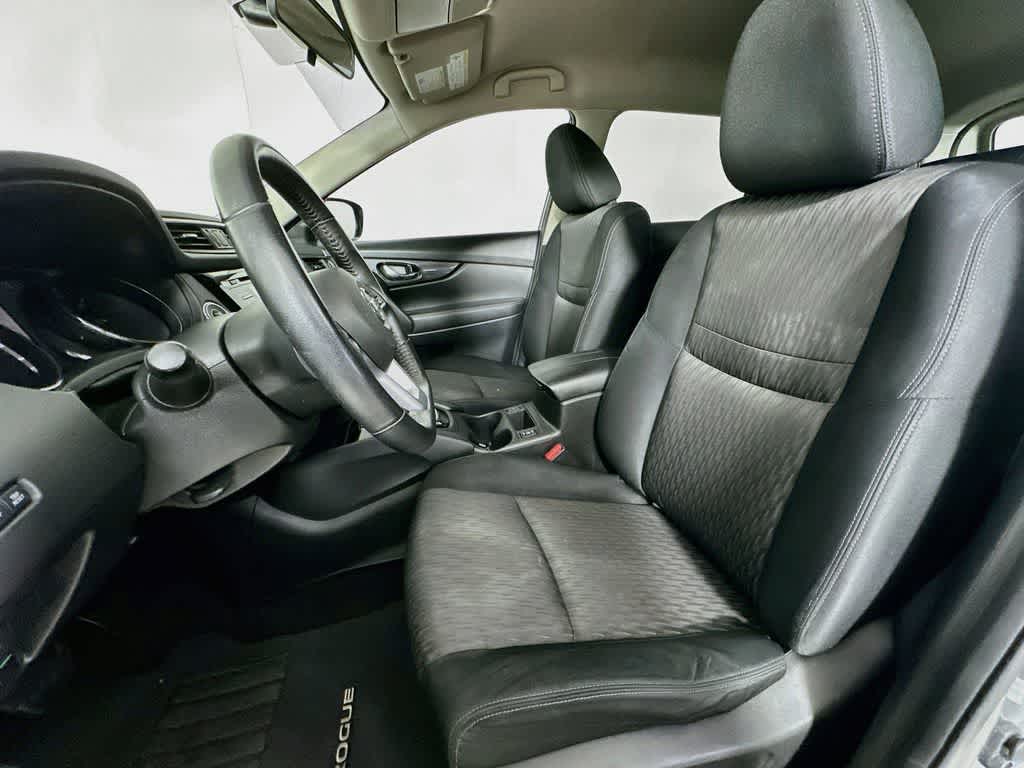 Nissan Rogue SV 2017