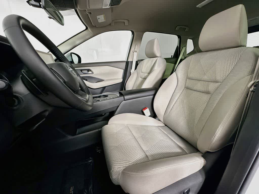 Nissan Rogue SV 2025