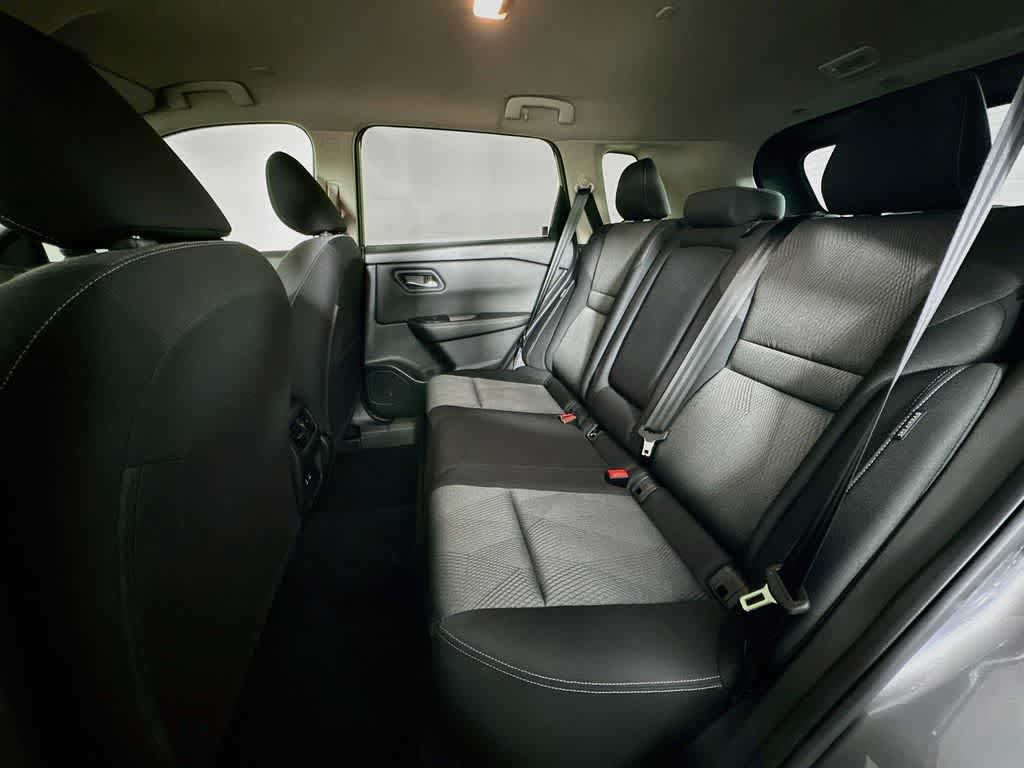 Nissan Rogue SV 2024