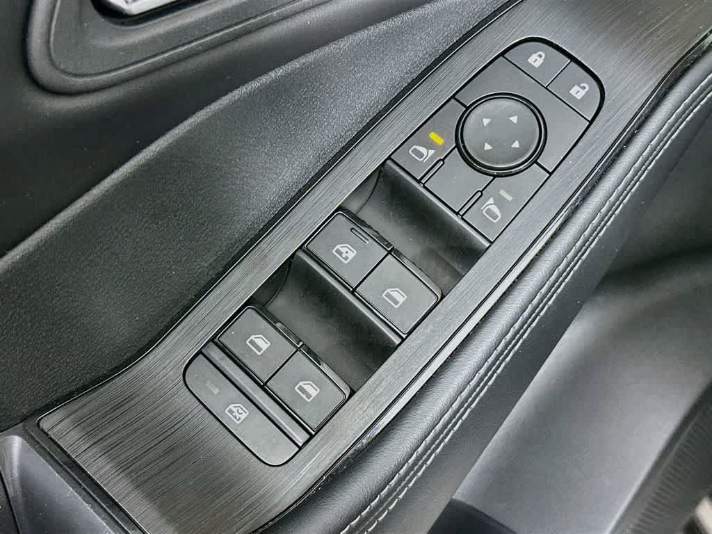 Nissan Rogue SV 2024