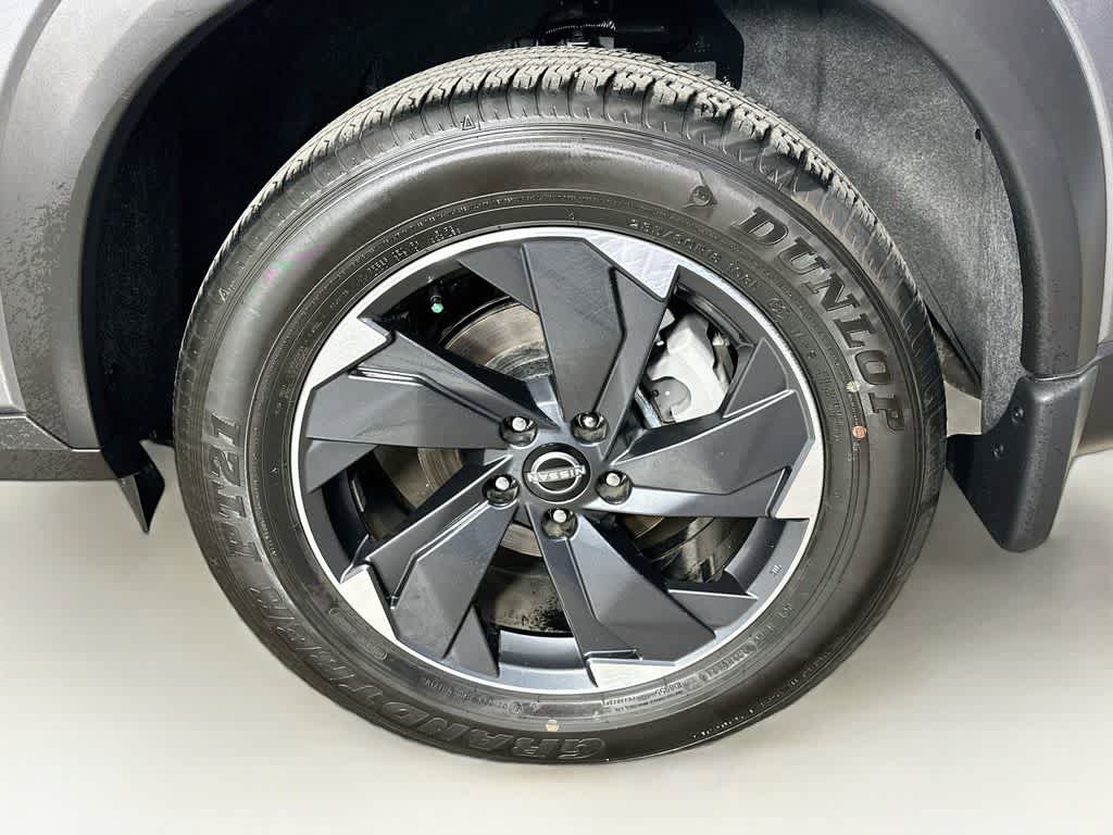 Nissan Rogue SV 2024
