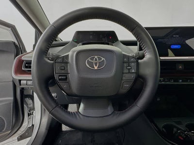 Toyota Prius Plug-In Hybrid XSE Premium 2025