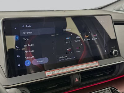 Toyota Prius Plug-In Hybrid XSE Premium 2025
