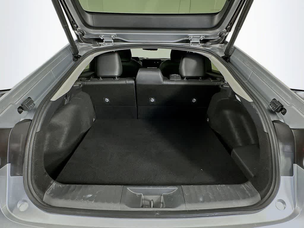 Toyota Prius Plug-In Hybrid XSE Premium 2025