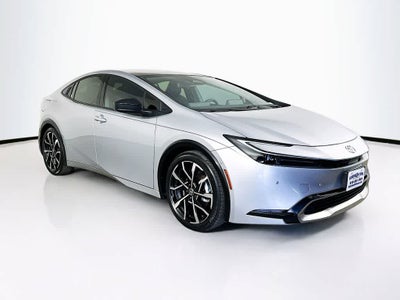 Toyota Prius Plug-In Hybrid XSE Premium 2025