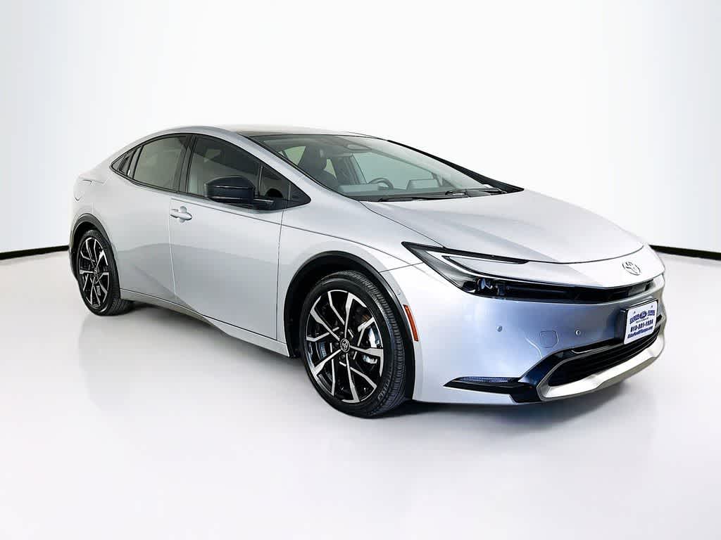 Toyota Prius Plug-In Hybrid XSE Premium 2025