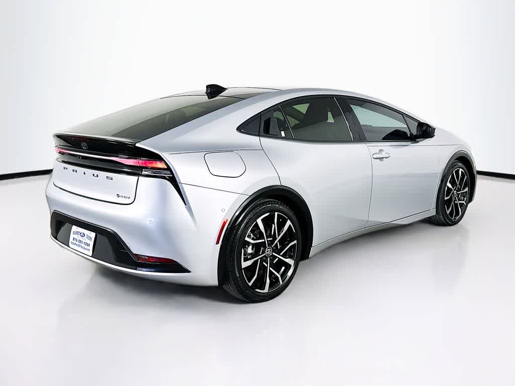 Toyota Prius Plug-In Hybrid XSE Premium 2025
