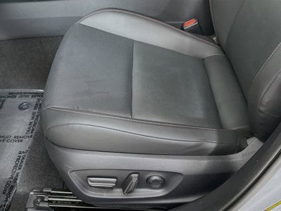 Toyota Prius Plug-In Hybrid XSE Premium 2025