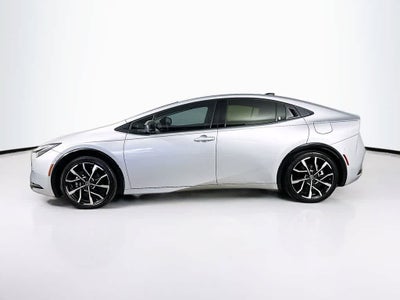 Toyota Prius Plug-In Hybrid XSE Premium 2025
