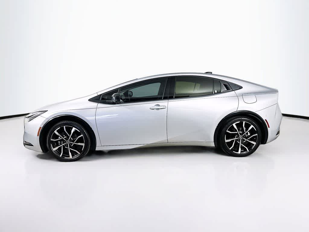 Toyota Prius Plug-In Hybrid XSE Premium 2025