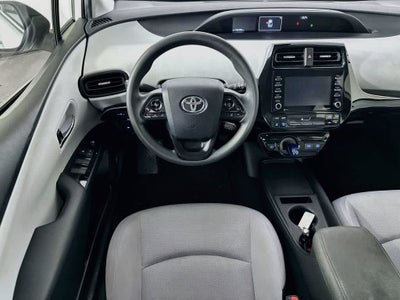 Toyota Prius L Eco 2021