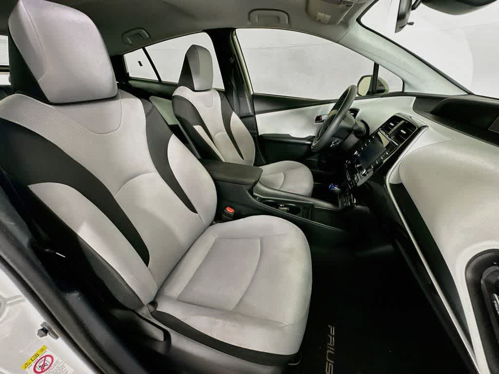 Toyota Prius L Eco 2021