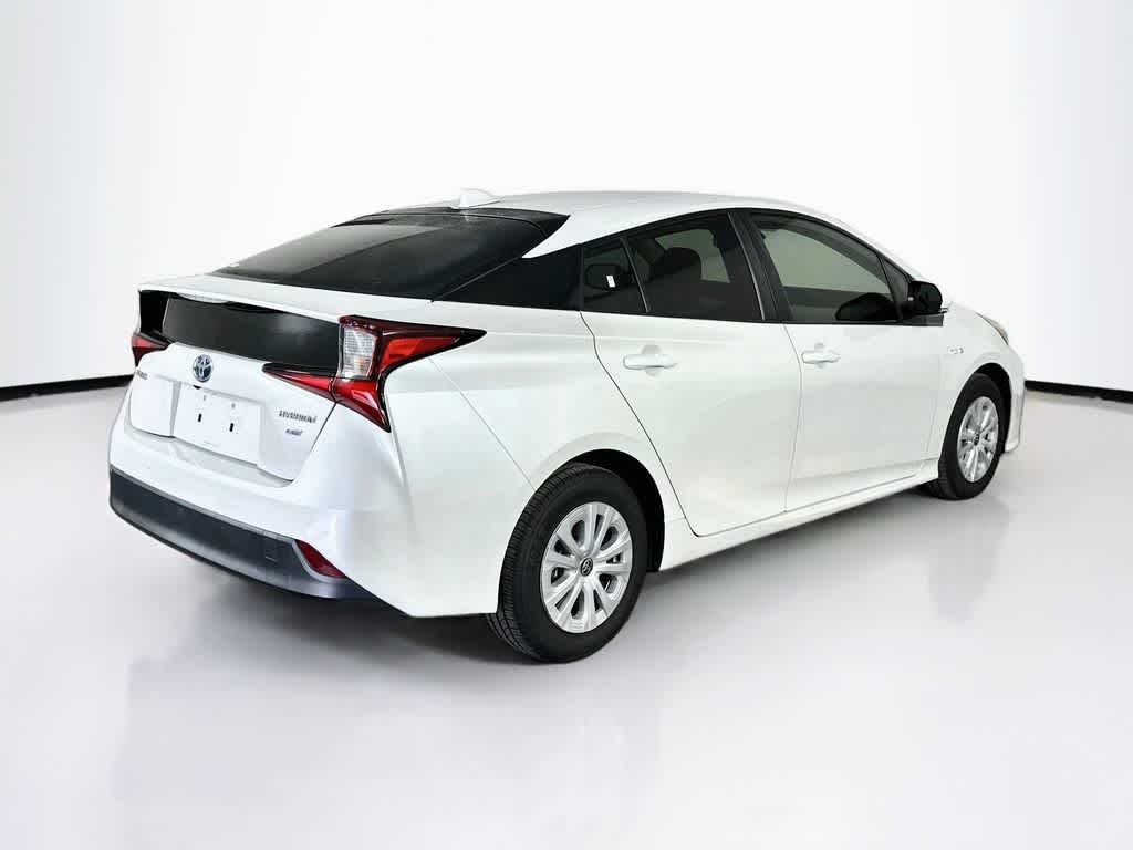 Toyota Prius L Eco 2021