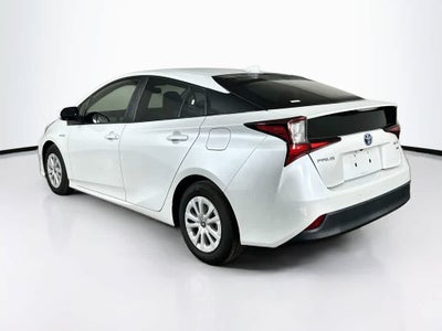 Toyota Prius L Eco 2021
