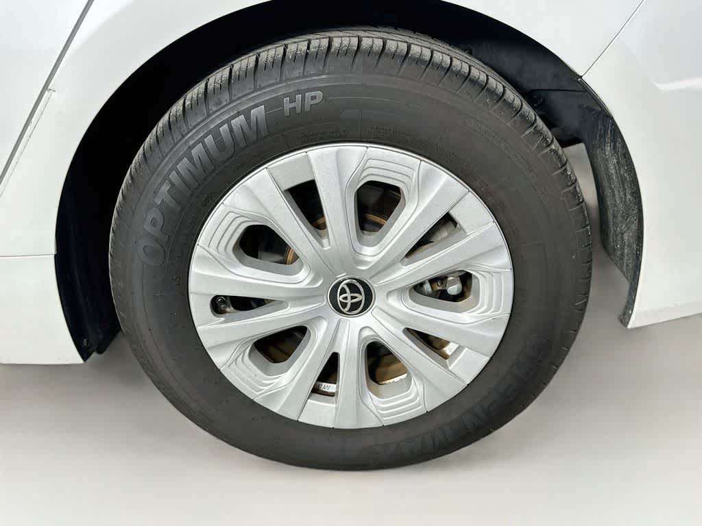 Toyota Prius L Eco 2021