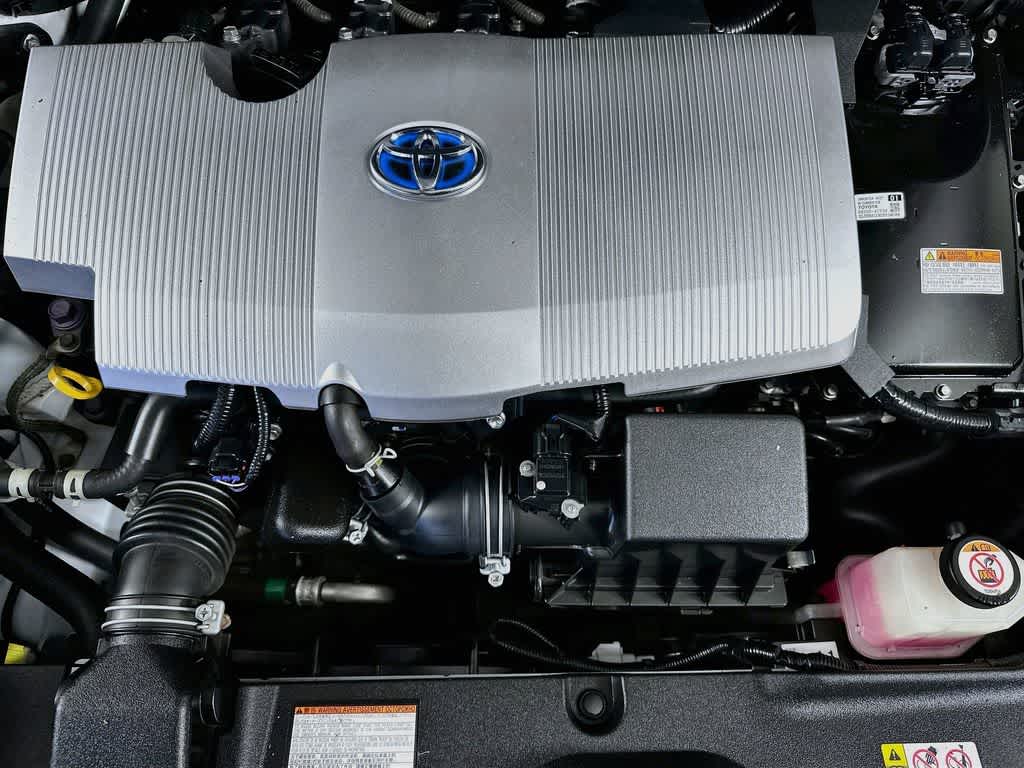 Toyota Prius L Eco 2021