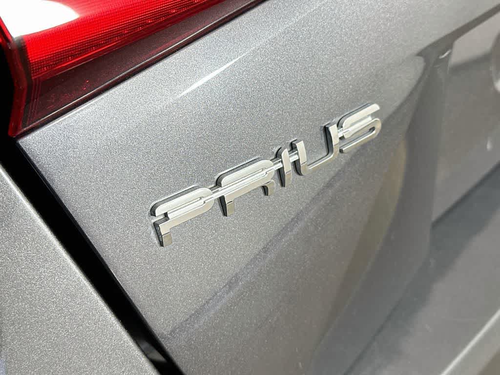 Toyota Prius L Eco 2022