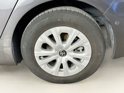 Toyota Prius L Eco 2022