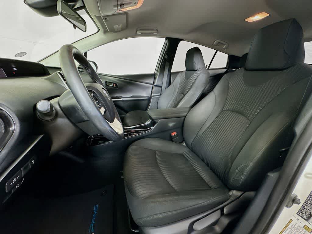 Toyota Prius Prime Plus 2019