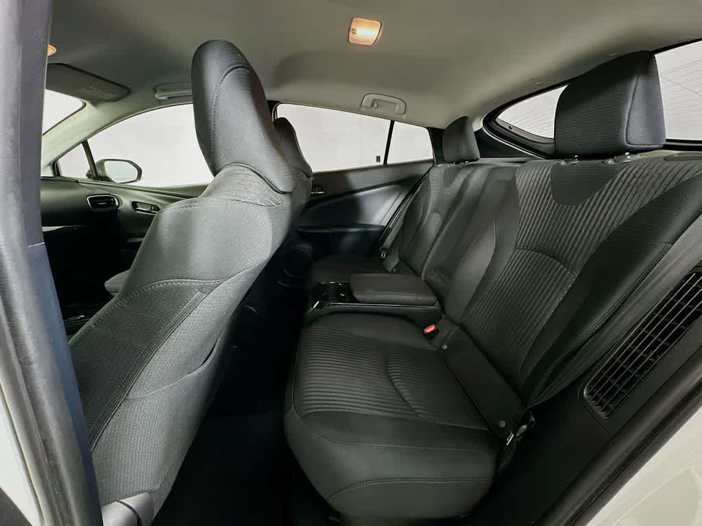 Toyota Prius Prime Plus 2019